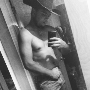 Meet your Posher, Bailey